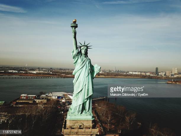 Detail Statue Of Liberty Hd Images Nomer 39