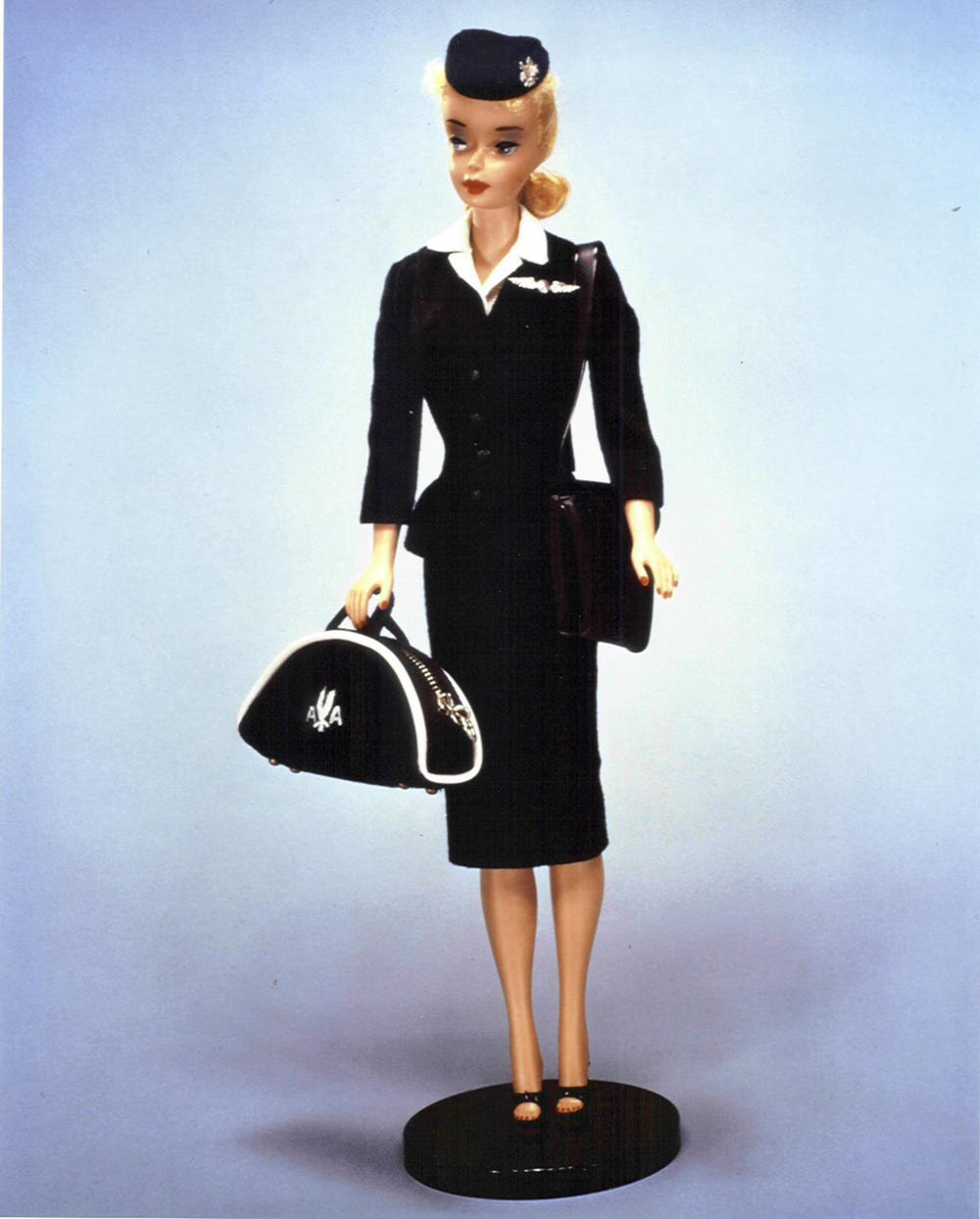 Detail Stewardess Barbie Nomer 38