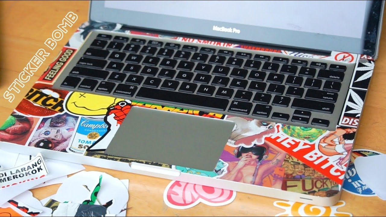 Detail Sticker Bomb Macbook Pro Nomer 14