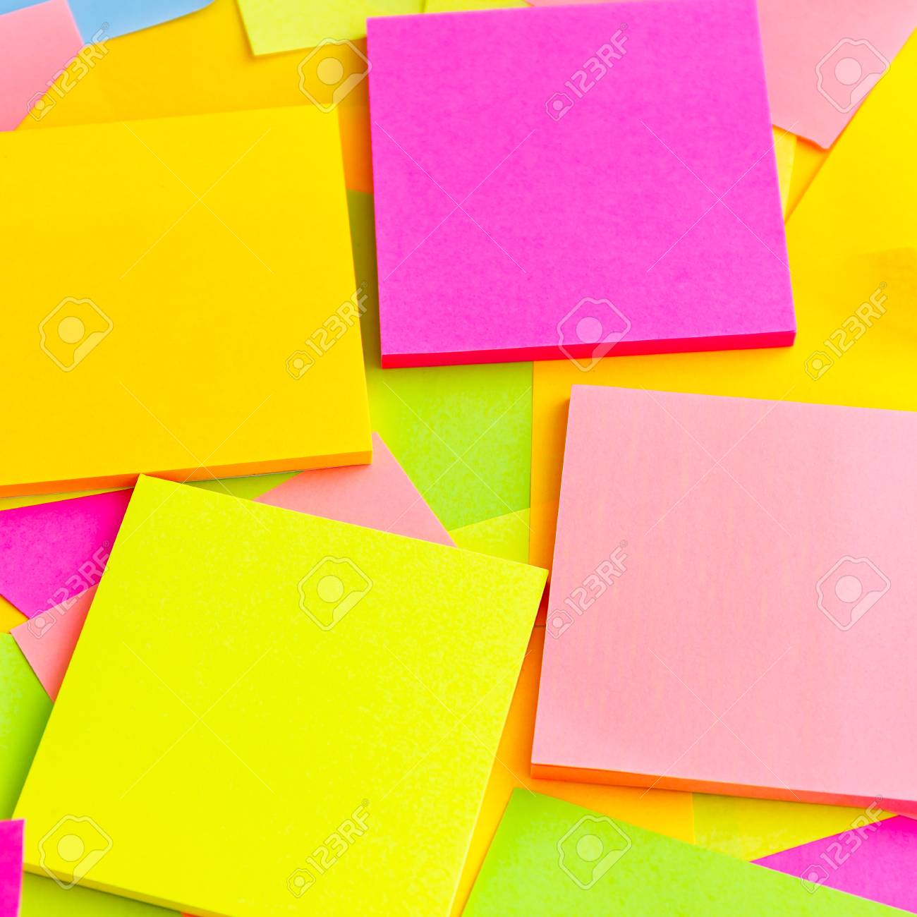 Detail Sticky Note Background Nomer 35