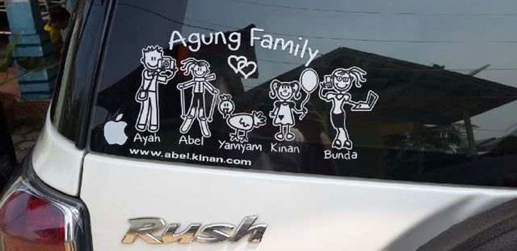 Detail Stiker Ayah Ibu Anak Di Mobil Nomer 34
