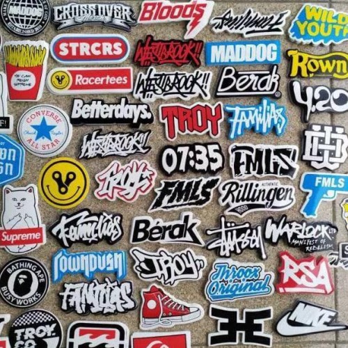 Detail Stiker Bloods Nomer 30