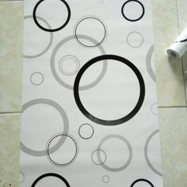 Detail Stiker Dinding Polkadot Nomer 2