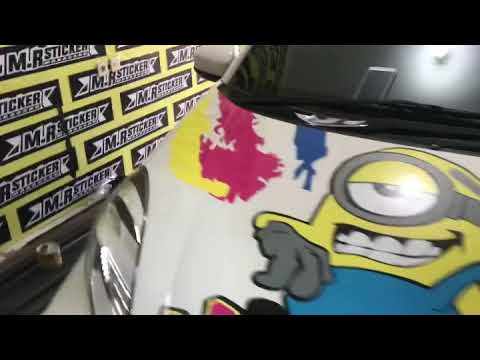 Detail Stiker Mobil Minion Nomer 26