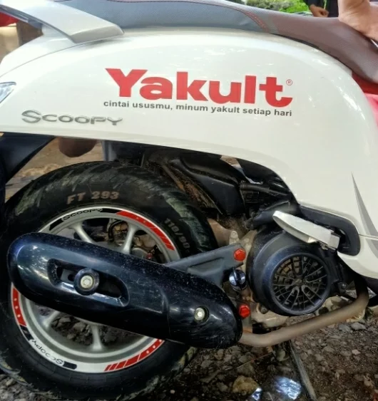 Detail Stiker Yakult Nomer 55