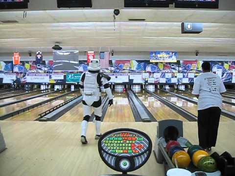 Detail Stormtrooper Bowling Ball Nomer 9