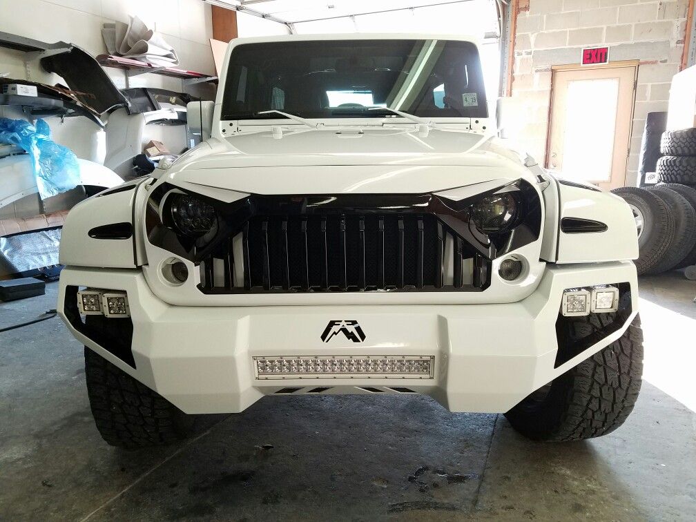 Detail Stormtrooper Jeep Grill Nomer 2