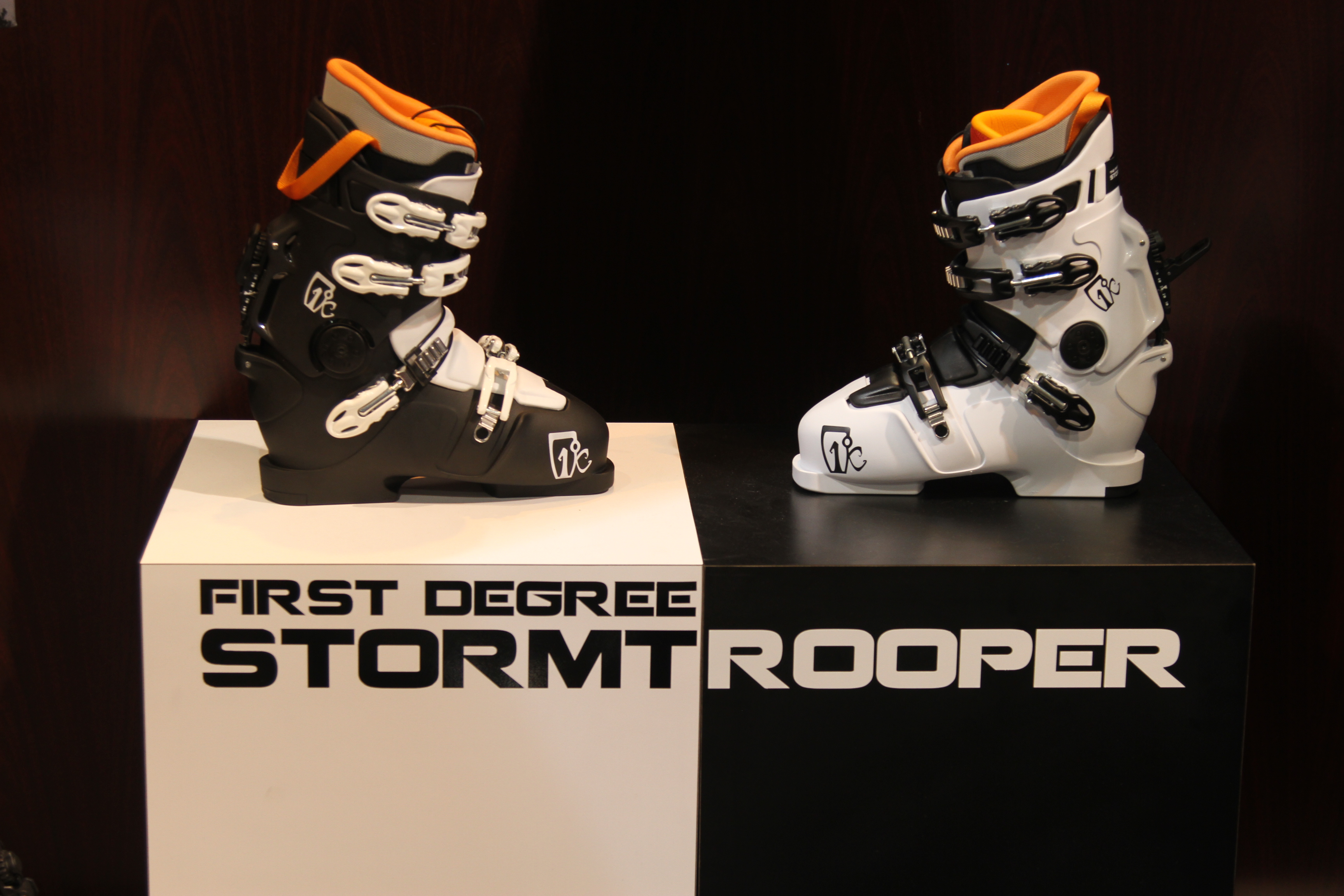 Detail Stormtrooper Ski Boot Nomer 18