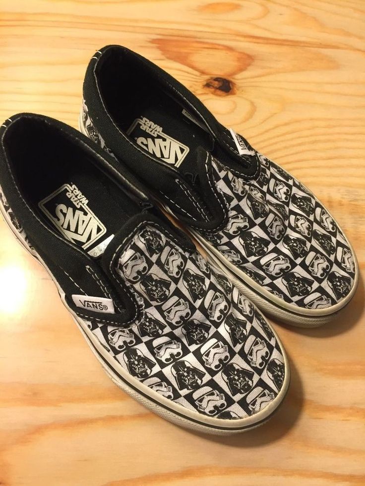 Detail Stormtrooper Vans Shoes Nomer 20