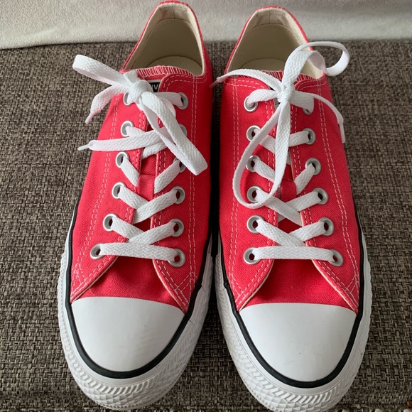 Detail Strawberry Jam Converse Nomer 38