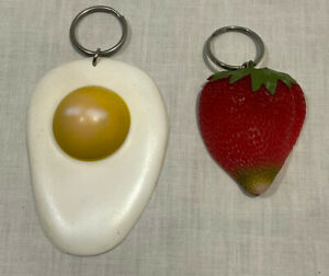 Detail Strawberry Lighter Keychain Nomer 19