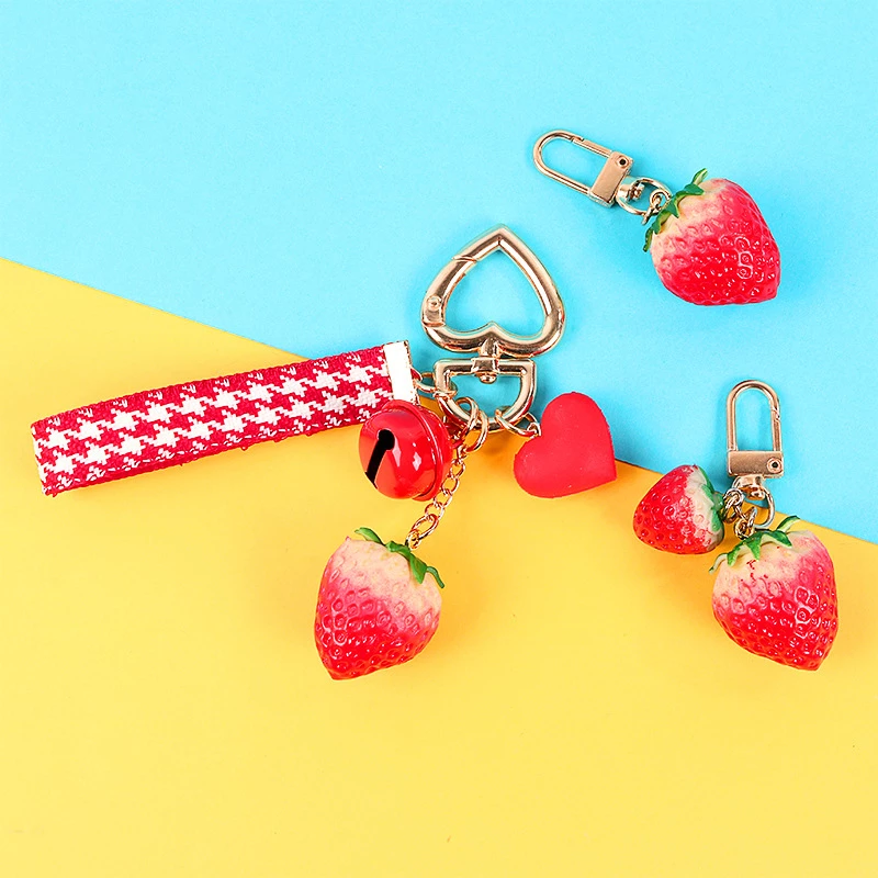 Detail Strawberry Lighter Keychain Nomer 36