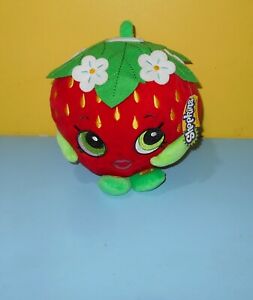 Detail Strawberry Piggy Bank Nomer 12