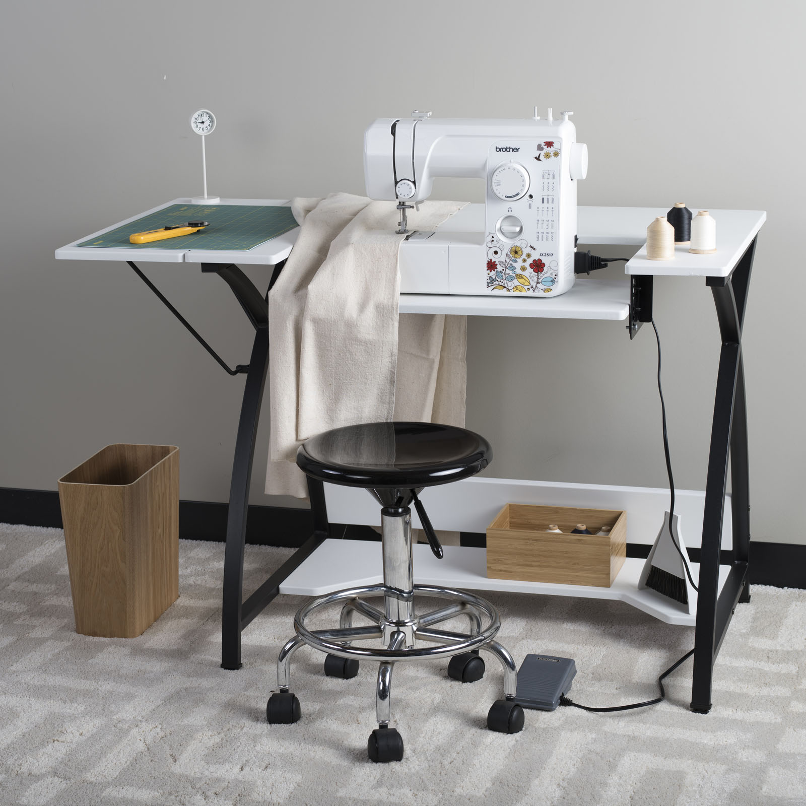 Detail Studio Designs Comet Sewing Desk Nomer 13