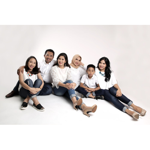Detail Studio Foto Keluarga Di Jakarta Nomer 24