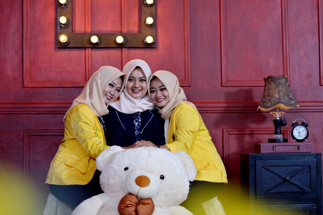 Detail Studio Foto Tegal Nomer 2