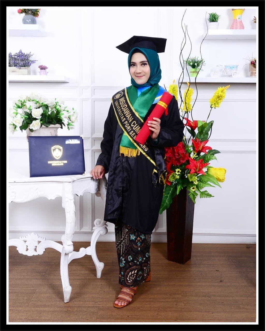 Detail Studio Foto Wisuda Di Solo Nomer 24