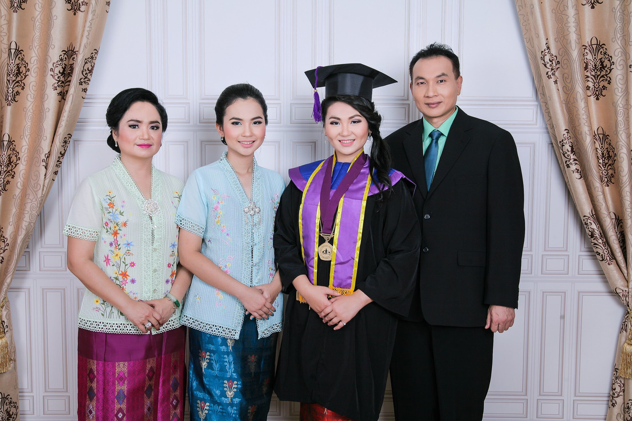 Detail Studio Foto Wisuda Jakarta Nomer 37