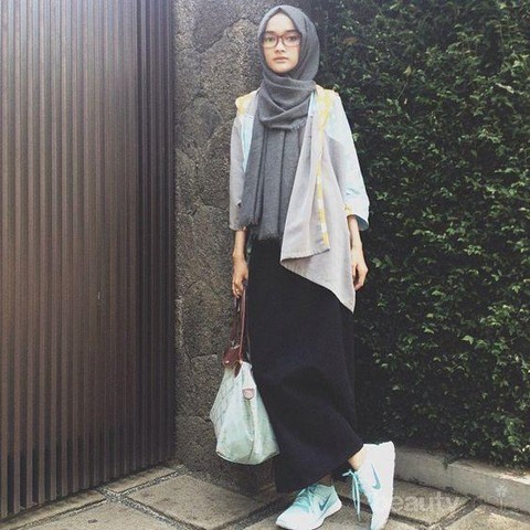 Detail Style Hijab Anak Kuliahan Nomer 12