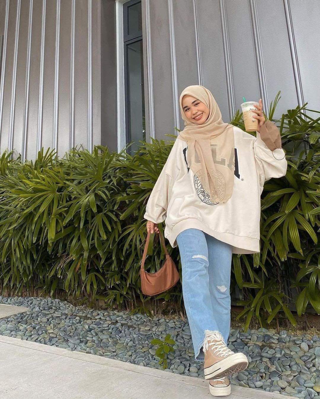 Detail Style Hijab Anak Kuliahan Nomer 13