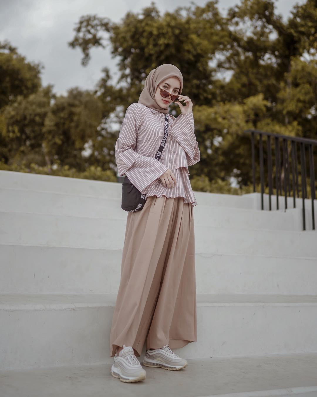 Detail Style Hijab Anak Kuliahan Nomer 22