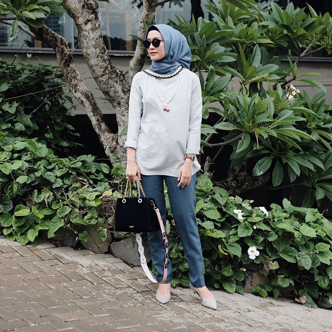 Detail Style Hijab Anak Kuliahan Nomer 24