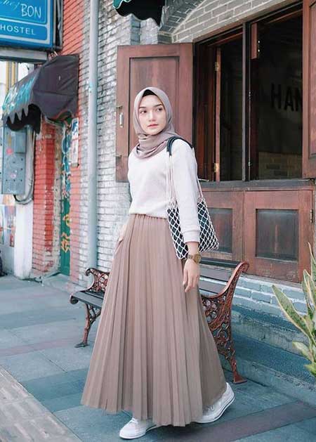 Detail Style Hijab Anak Kuliahan Nomer 32