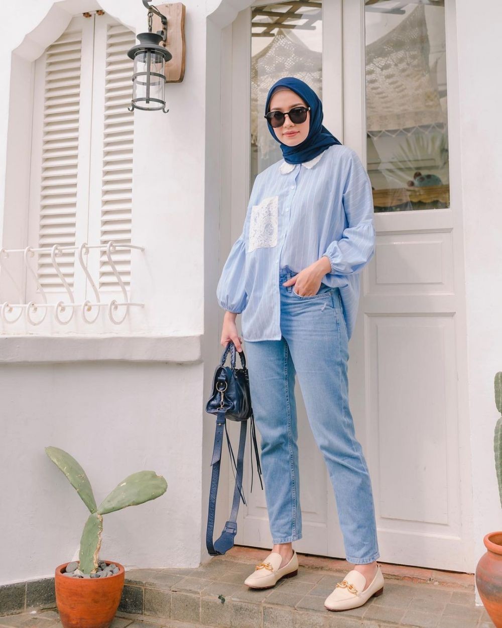 Style Kemeja Biru Wanita - KibrisPDR