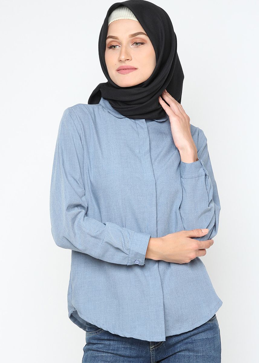 Detail Style Kemeja Biru Wanita Nomer 33