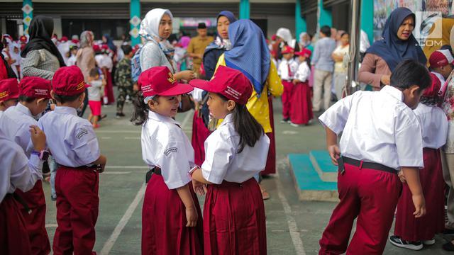 Detail Suasana Gambar Berangkat Sekolah Pagi Hari Nomer 7