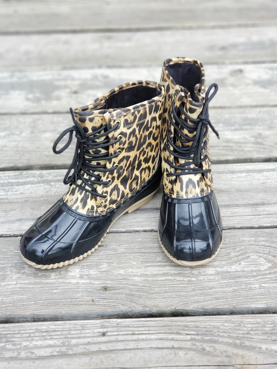 Detail Sugar Leopard Duck Boots Nomer 30