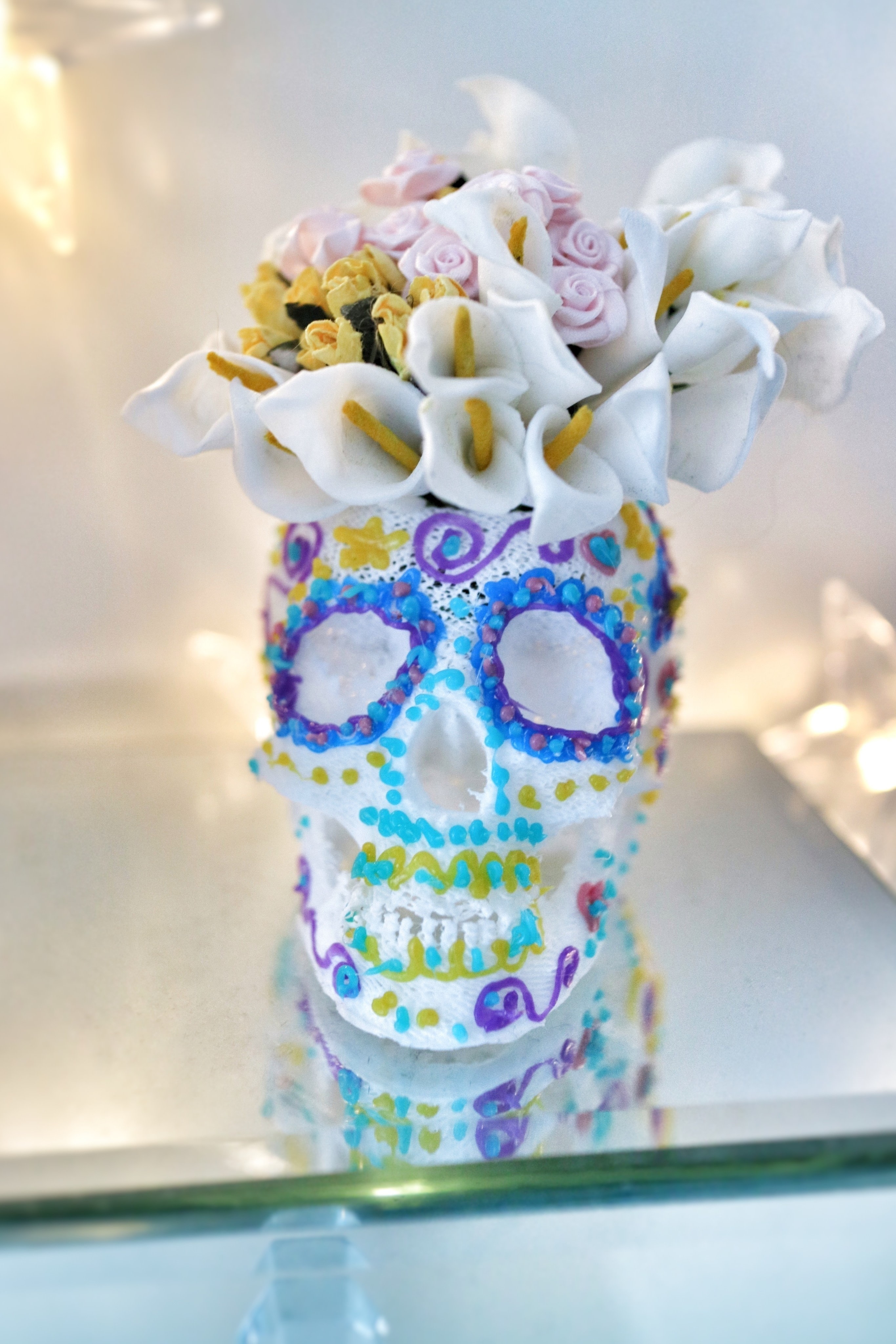 Detail Sugar Skull Flower Vase Nomer 4