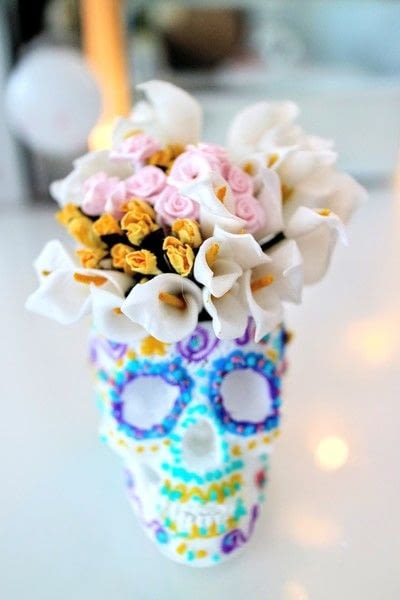 Detail Sugar Skull Flower Vase Nomer 5