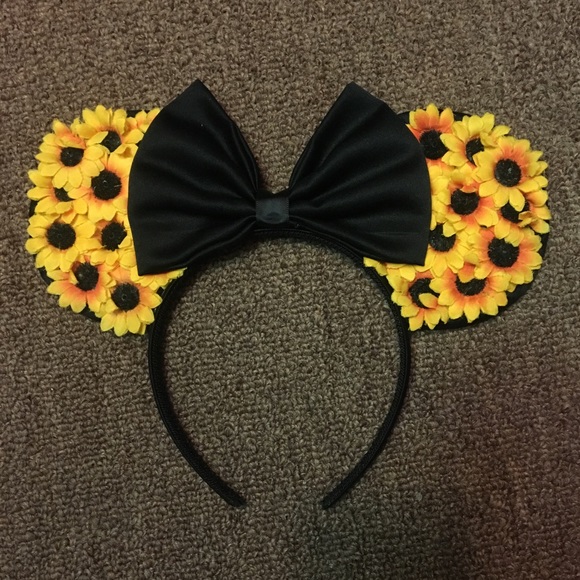 Detail Sunflower Mickey Mouse Ears Nomer 14