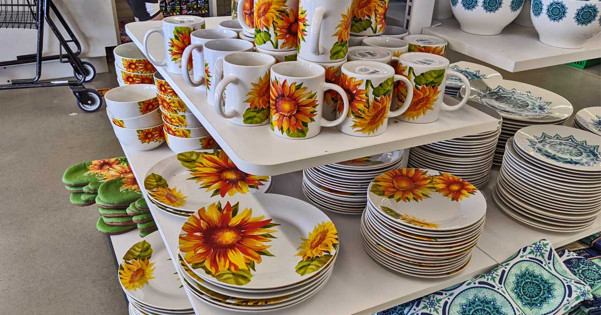 Detail Sunflower Plates At Dollar Tree Nomer 2