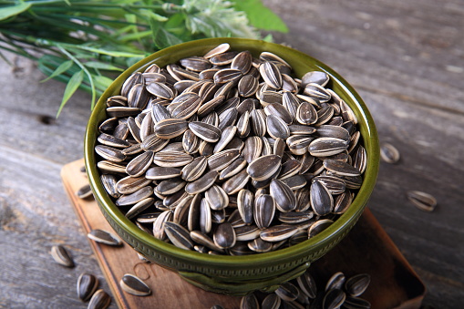 Detail Sunflower Seeds Images Nomer 22