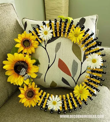 Detail Sunflower Wreath Clothespins Nomer 34