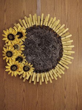 Detail Sunflower Wreath Clothespins Nomer 47