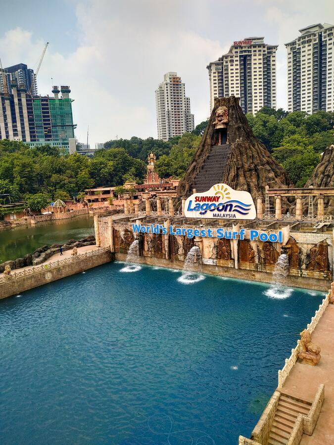 Detail Sunway Lagoon Logo Nomer 40