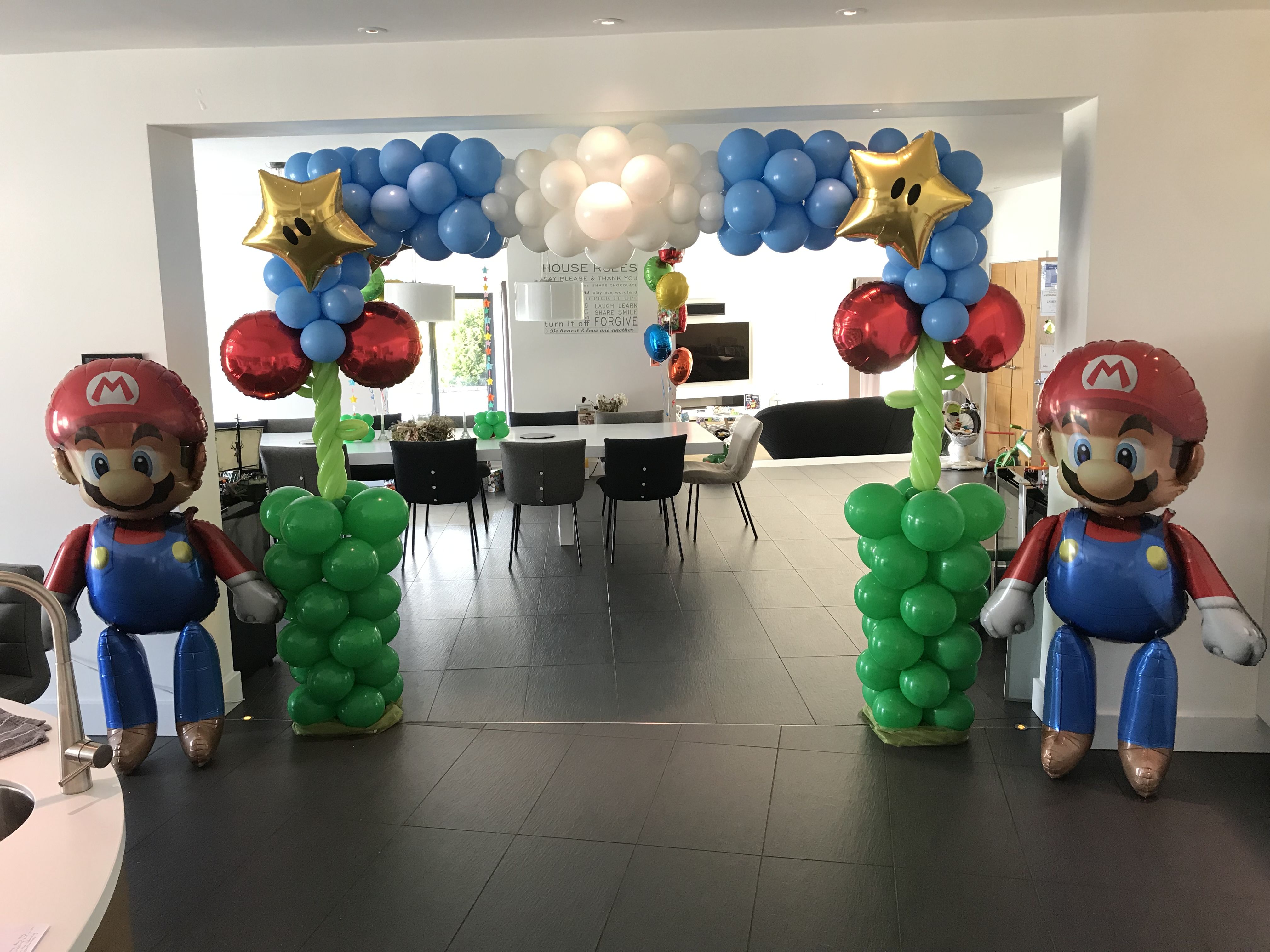 Detail Super Mario Balloon Garland Nomer 8