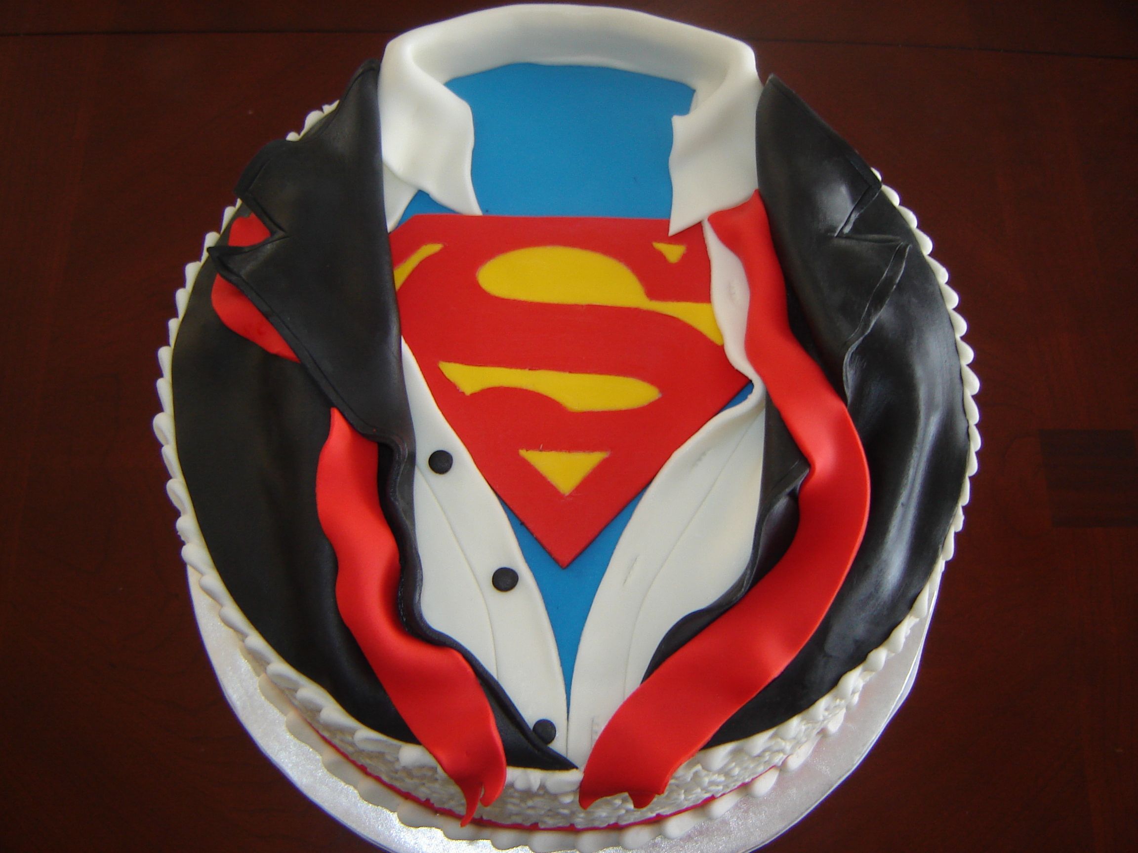 Detail Superman Grooms Cake Nomer 3