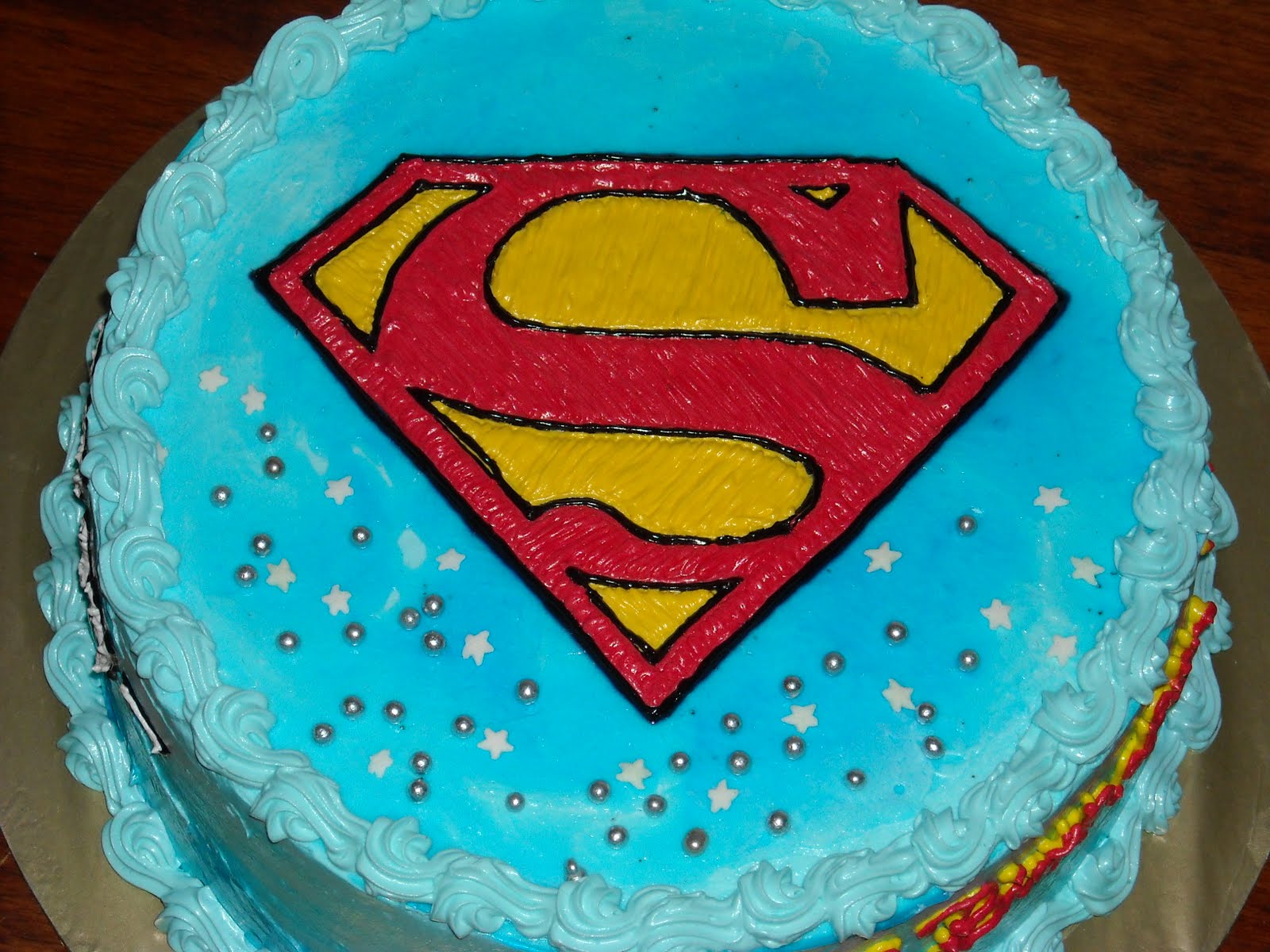 Detail Superman Logo Cake Pan Nomer 18