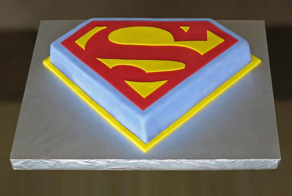 Detail Superman Logo Cake Pan Nomer 50