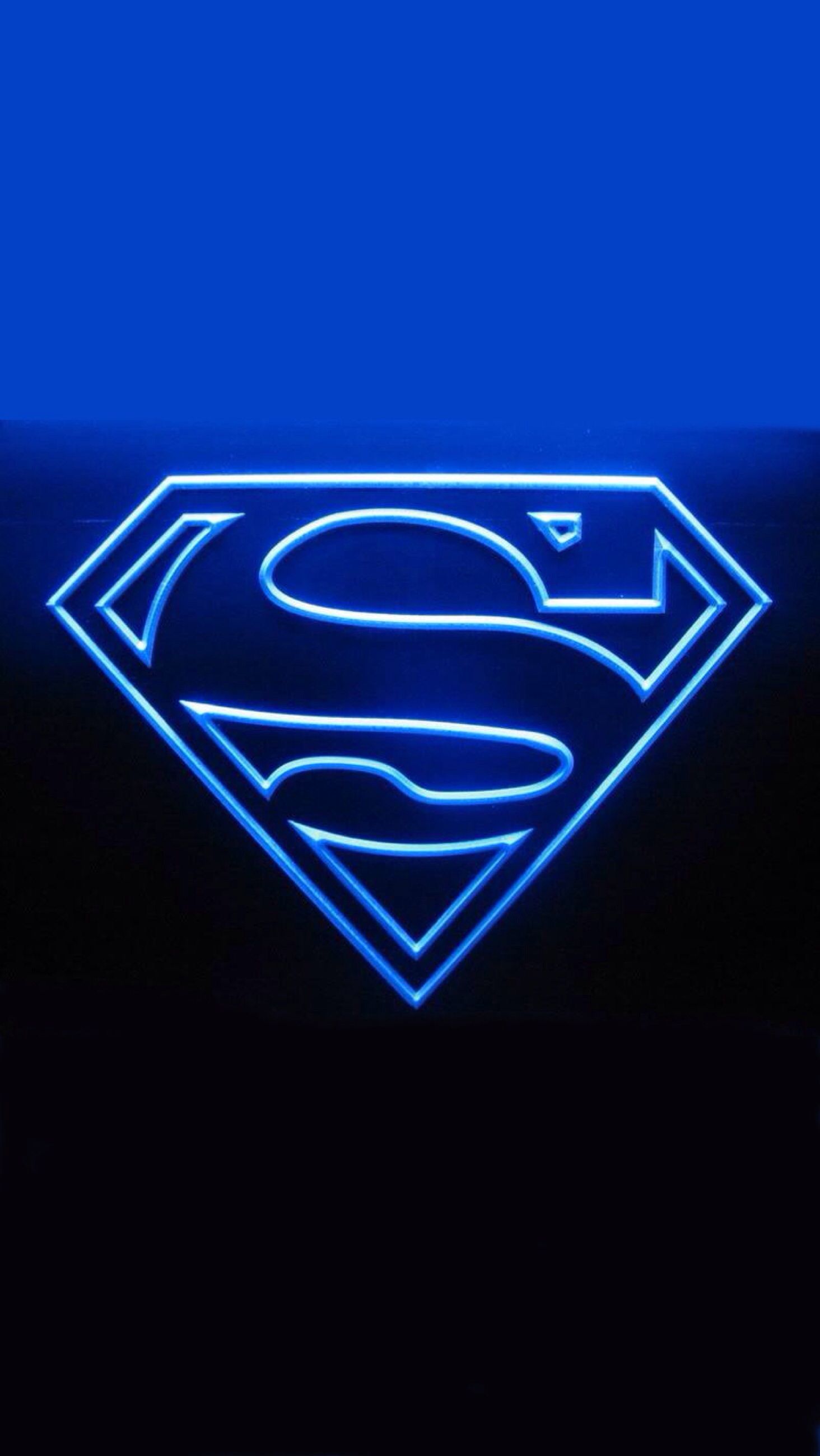 Detail Superman Logo Wallpaper Nomer 30