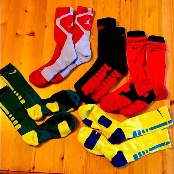 Detail Superman Socks Nike Nomer 49