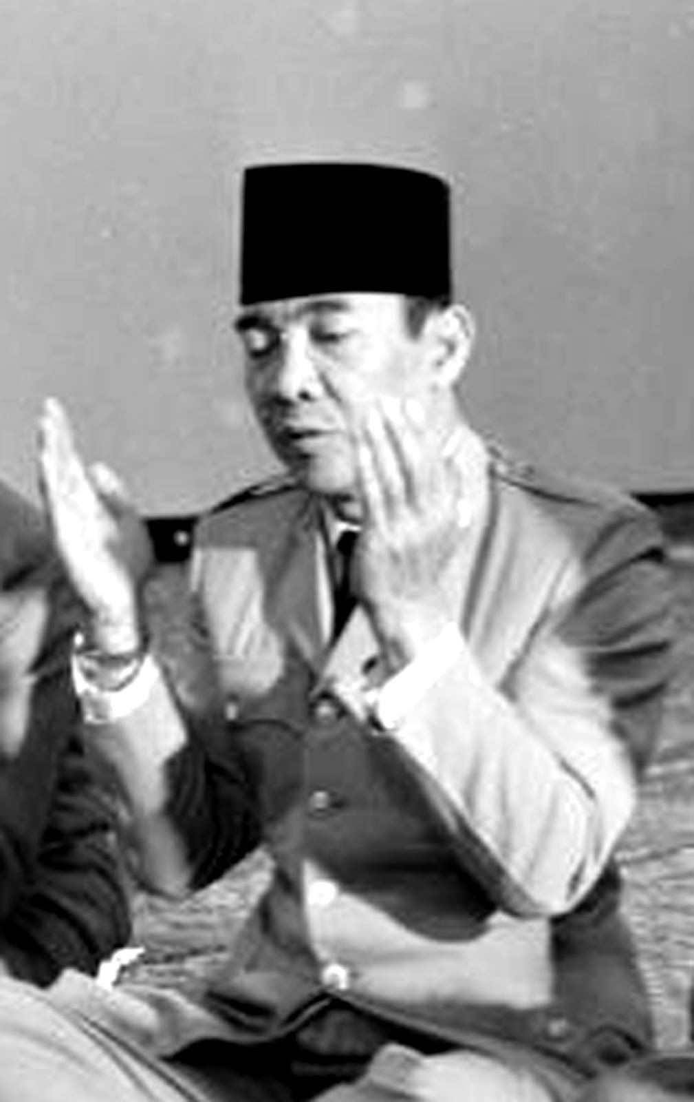 Detail Download Gambar Ir Soekarno Nomer 37