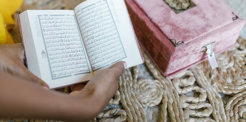 Detail Surat Al Qadr Turun Setelah Surat Nomer 44