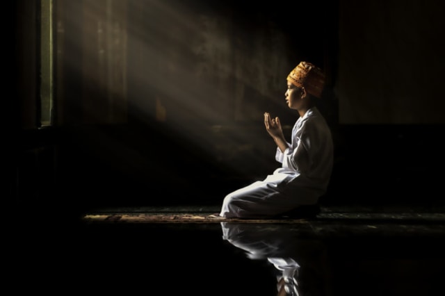 Detail Surat Meminta Perlindungan Allah Nomer 35