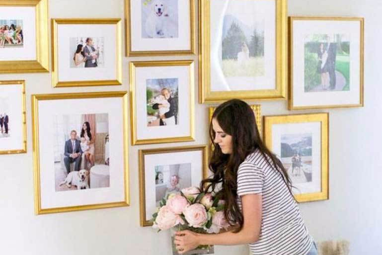 Detail Susunan Foto Di Dinding Kamar Nomer 15