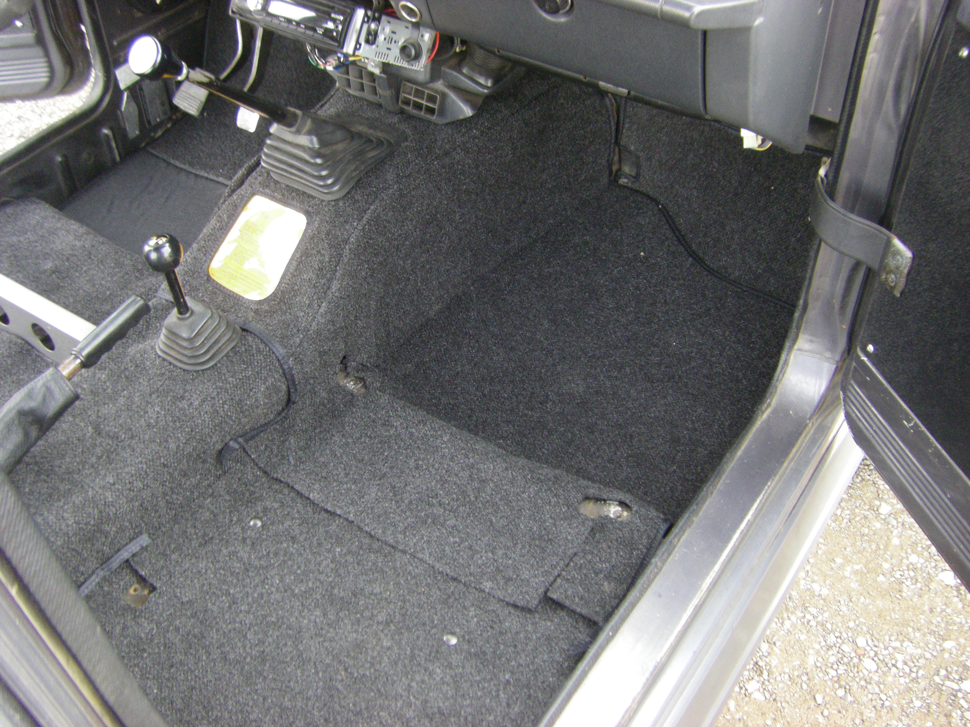 Detail Suzuki Samurai Carpet Kit Nomer 11